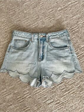 H&M Light Blue Scalloped Hem Denim Shorts